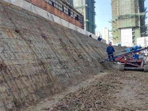 珲春建筑边坡支护